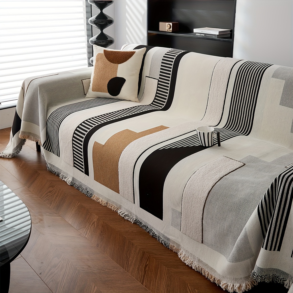 Non-Slip Chenille Sofa Cover with Tassels - All-Season, Machine Washable, Fits Single to Four Seater Sofas, Pet-Friendly - Image 5