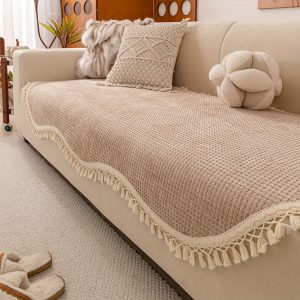 1pc of Uniquely Shaped Tassel Short Plush Non-Slip Sofa Cover, Pet-Friendly Non-Slip Sofa Protector, Suitable for 1u002F2u002F3u002F4 Seat Sofas - Comfortable Home Decor for All Seasons