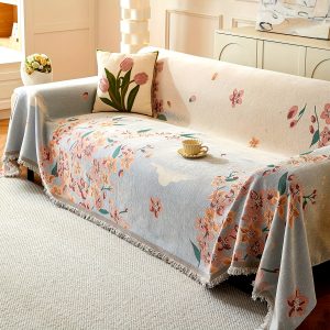 An American-style Floral Chenille All-season Universal Sofa Cover Towel, Reversible Sofa Cushion Cover. Fabric with a Weight of Over 14.11 oz Per Square Meter. Can Be Used as a Shawl, Throw Blanket, or Nap Blanket. Protects Sofas from Dust